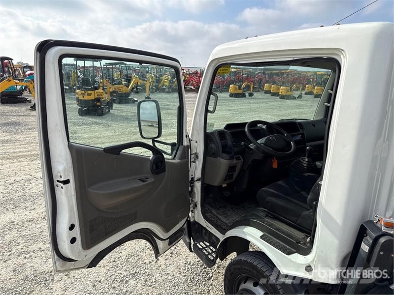 Nissan Isoli PNT 230 20.5 m on Nissan Cabstar NT400 Bucke Avtokošare