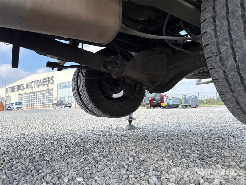 Nissan Isoli PNT 230 20.5 m on Nissan NT400 Bucket Truck Avtokošare
