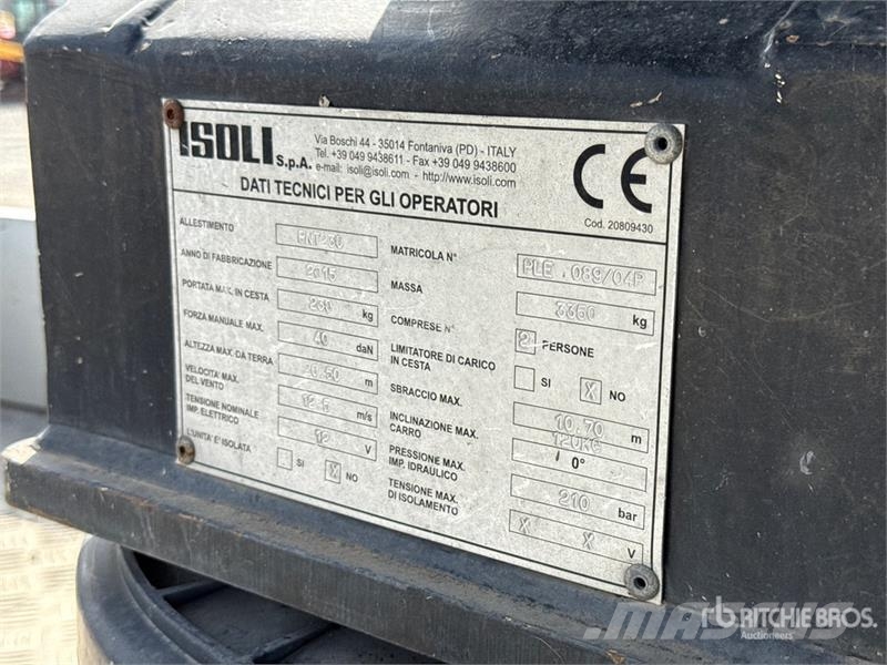 Nissan Isoli PNT 230 20.5 m on Nissan NT400 Bucket Truck Avtokošare