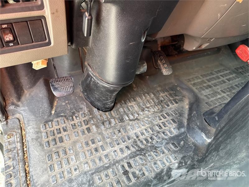 Nissan Isoli PNT 230 20.5 m on Nissan Cabstar NT400 Bucke Avtokošare