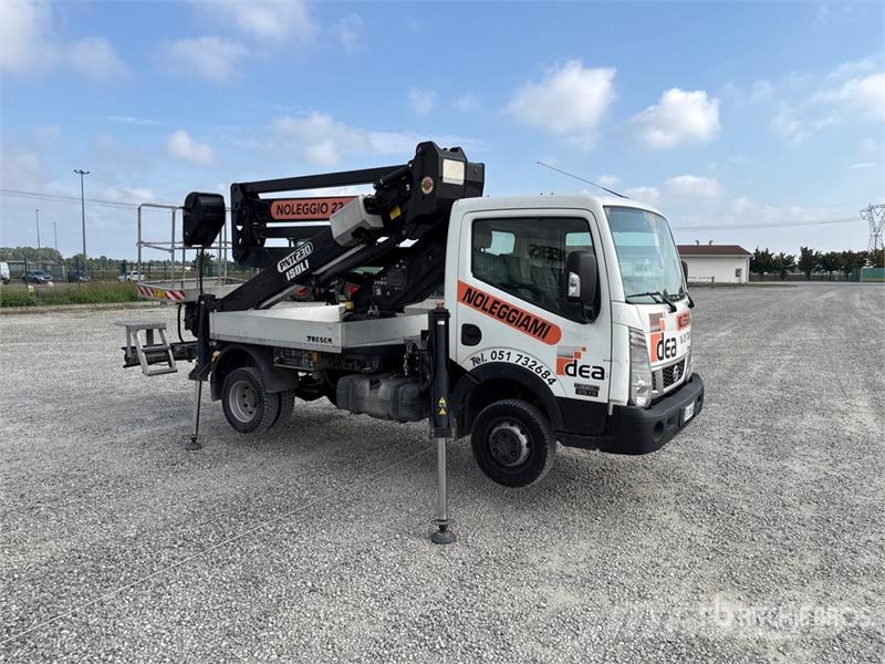 Nissan Isoli PNT 230 20.5 m on Nissan Cabstar NT400 Bucke Avtokošare
