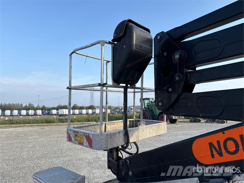 Nissan Isoli PNT230 20.5 m on Nissan Cabstar 35.13 Bucke 트럭 탑재 고소작업대