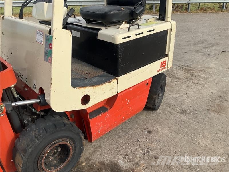 Nissan M01L-15U 1500 kg Electric Forklift Elektrostapler