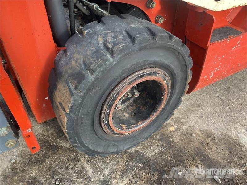 Nissan M01L-15U 1500 kg Electric Forklift Elektrostapler