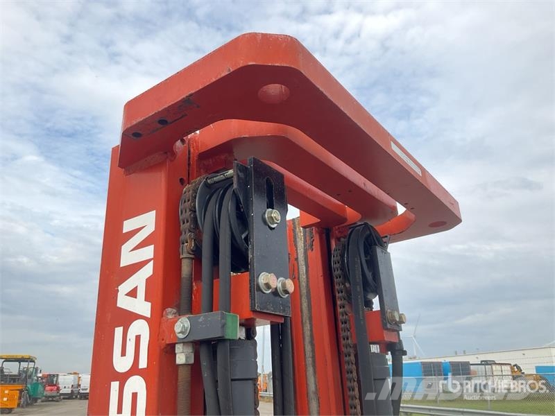 Nissan M01L-15U 1500 kg Electric Forklift Elektrostapler