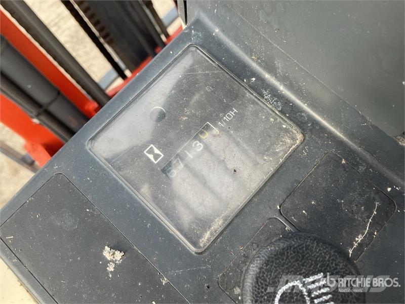 Nissan M01L-15U 1500 kg Electric Forklift Elektrostapler