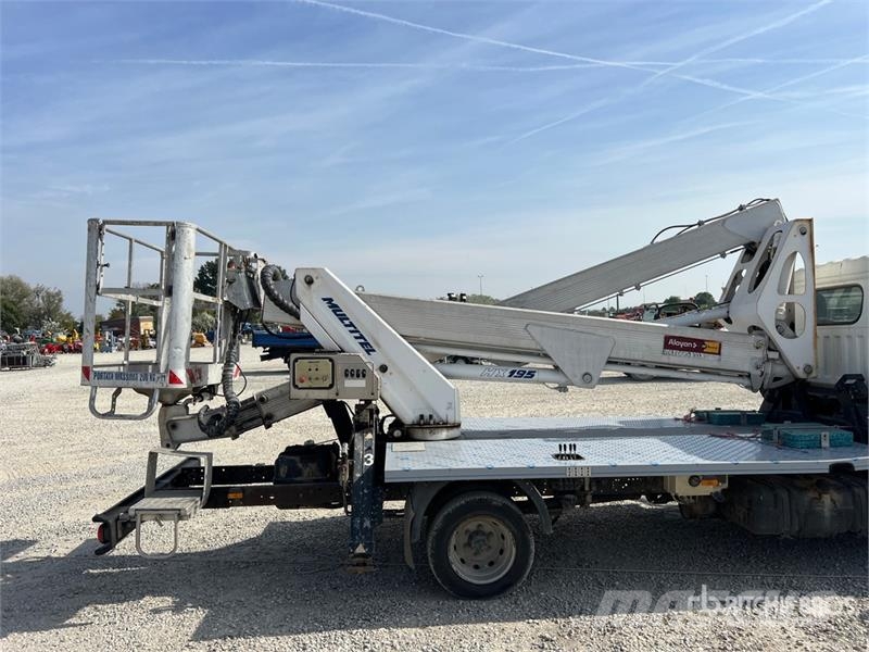 Nissan Multitel HX195 19 m on Nissan Cabstar 35.13 Bucket LKW-Arbeitsbühnen