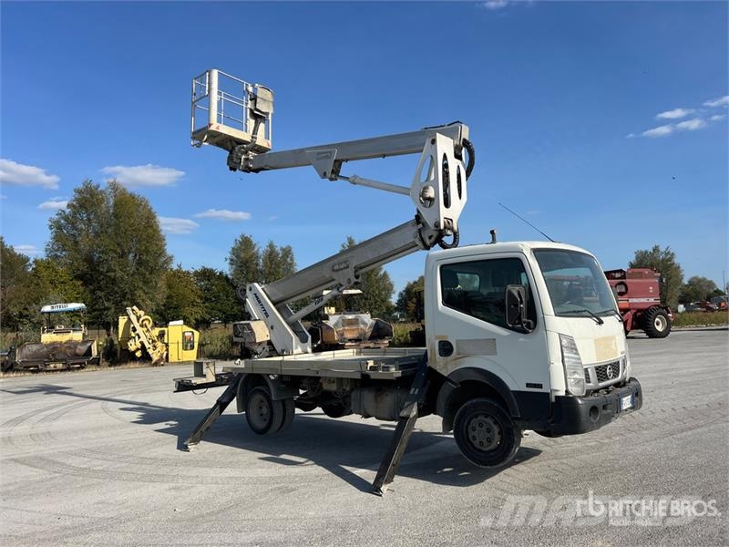 Nissan Multitel HX195 19 m on Nissan Cabstar 35.13 Bucket Nostolava-autot