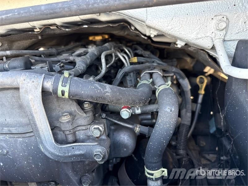 Nissan Multitel HX195 19 m on Nissan Cabstar 35.12 Bucket Autoplošiny