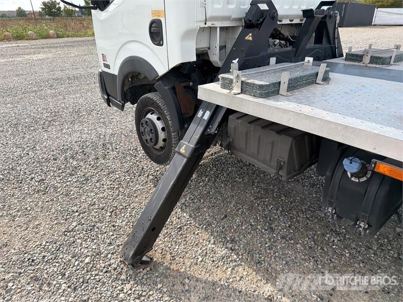 Nissan Multitel HX195 19.5 m on Nissan NT400 Bucket Truck المنصات الهوائية المثبتة على شاحنة