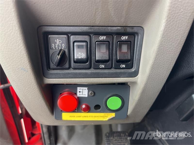 Nissan Multitel MT222 22.2 m on Nissan NT400 4x2 Bucket Plataformas aéreas montadas em caminhão