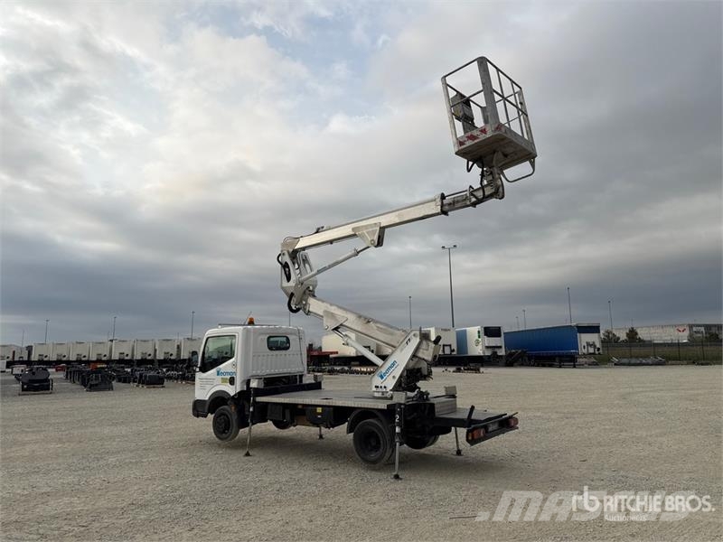 Nissan Multitel Pagliero MX 170 17 m on Nissan Cabstar 3 Lastbilmonterede lifte