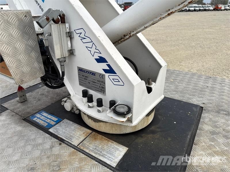 Nissan Multitel Pagliero MX 170 17 m on Nissan Cabstar 3 Lastbilmonterede lifte