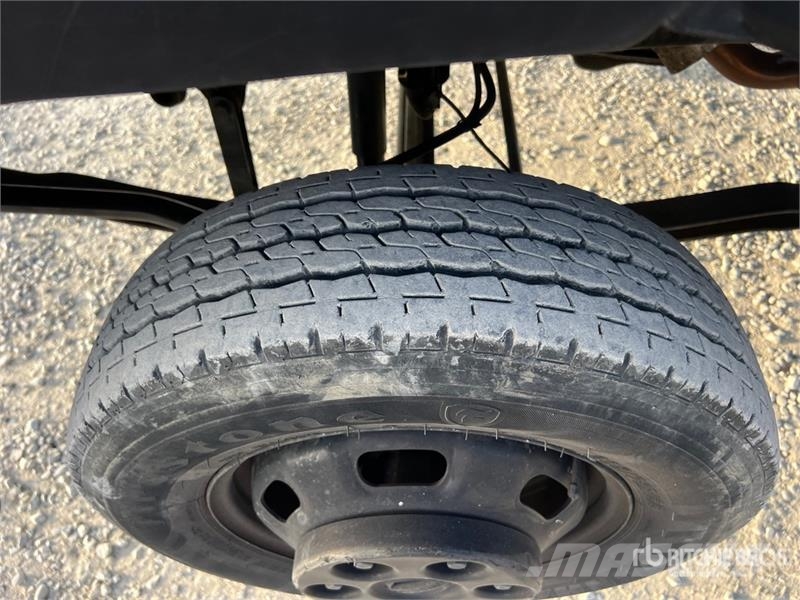 Nissan MX 270 EX 27 m on Nissan Atleon 56.15 Comfort 4x2 Lastbilmonterede lifte