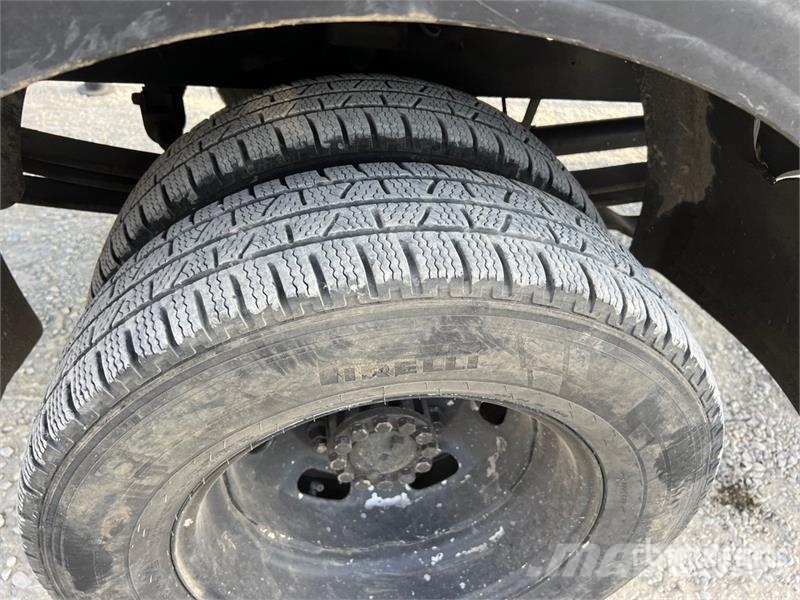 Nissan MX 270 EX 27 m on Nissan Atleon 56.15 Comfort 4x2 Lastbilmonterede lifte