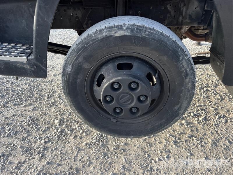 Nissan MX 270 EX 27 m on Nissan Atleon 56.15 Comfort 4x2 Lastbilmonterede lifte