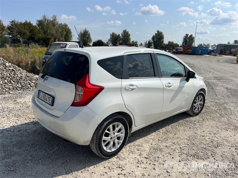 Nissan Note Automobile (Inoperable) Cars