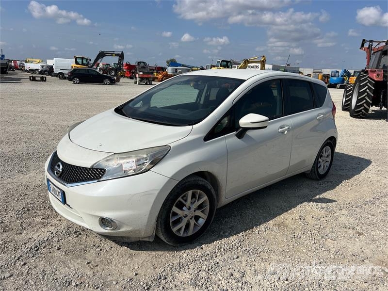 Nissan Note Automobile (Inoperable) Cars