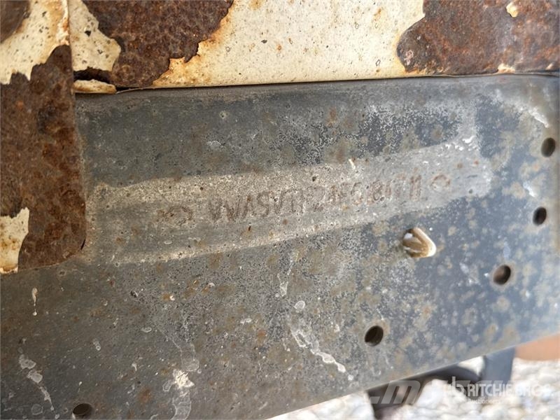 Nissan NT 400 Cabstar 35.14 4x2 Camion Benne Dump Truck Autobasculanta