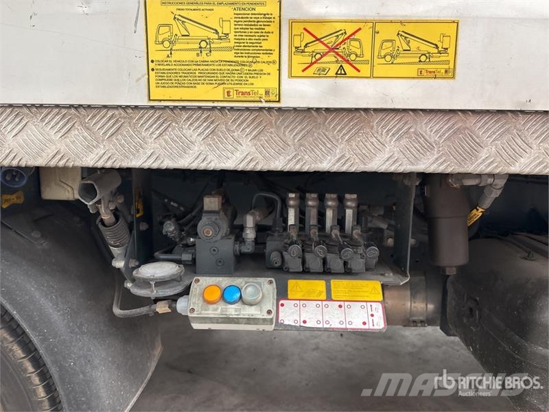 Nissan NT400 4x2 Bucket Truck المنصات الهوائية المثبتة على شاحنة