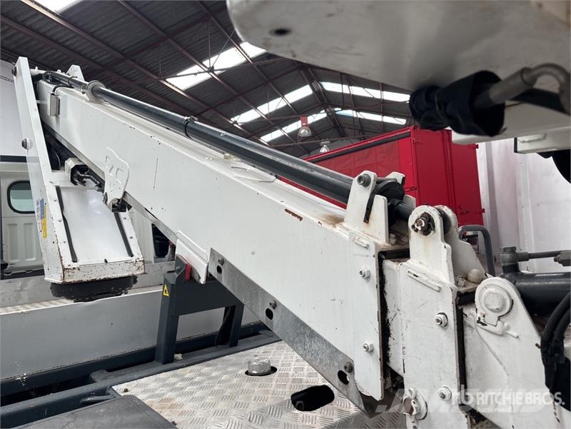 Nissan NT400 4x2 Bucket Truck المنصات الهوائية المثبتة على شاحنة