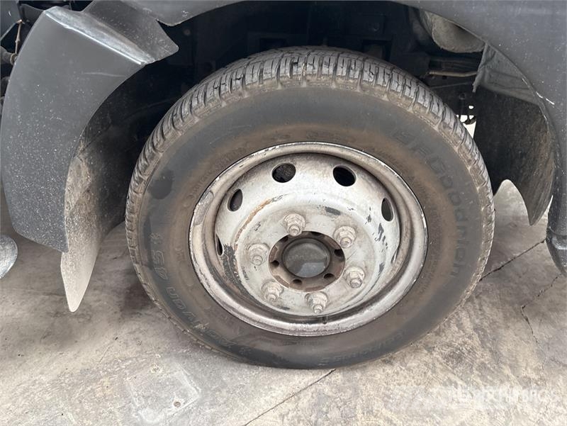 Nissan NT400 4x2 Bucket Truck المنصات الهوائية المثبتة على شاحنة