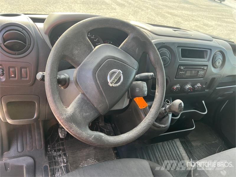 Nissan NV400 Cargo Van Krovininiai furgonai