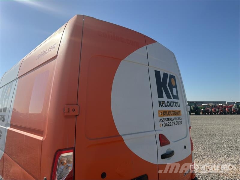Nissan NV400 Cargo Van Furgões