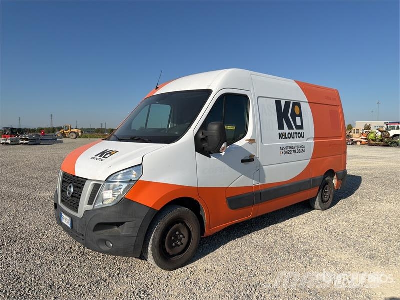 Nissan NV400 Cargo Van Furgões