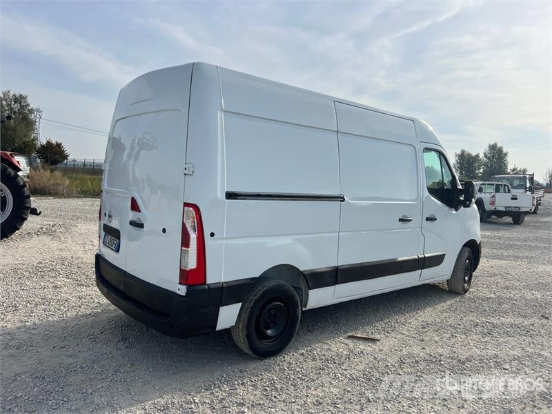 Nissan NV400 Cargo Van Krovininiai furgonai