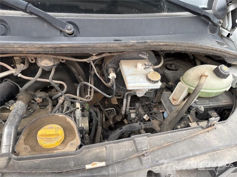 Nissan NV400 Vehicule Utilitaire Cargo Van Gesloten bedrijfswagens