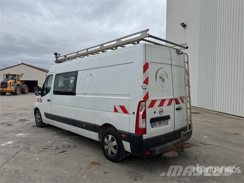 Nissan NV400 Vehicule Utilitaire Cargo Van Gesloten bedrijfswagens