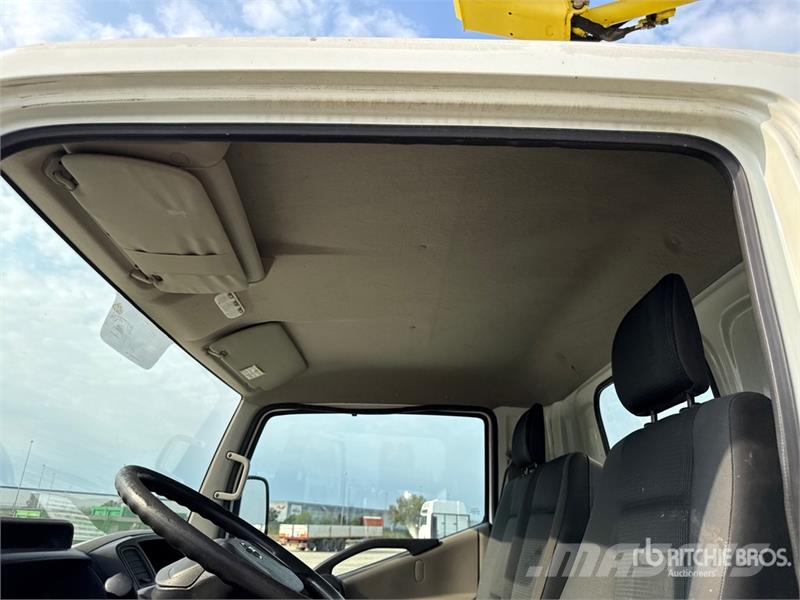 Nissan P200A 17.8 m on Nissan P200A Bucket Truck Auto korpe