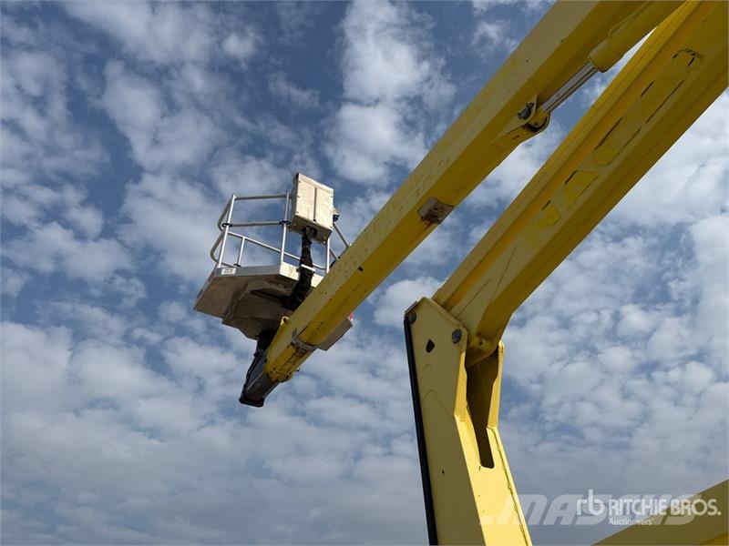 Nissan P200A 17.8 m on Nissan P200A Bucket Truck Auto korpe