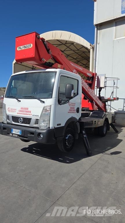 Nissan Palfinger P220A 19.7 m on  Nissan Cabstar 35.13 Bu 车载式高空作业车