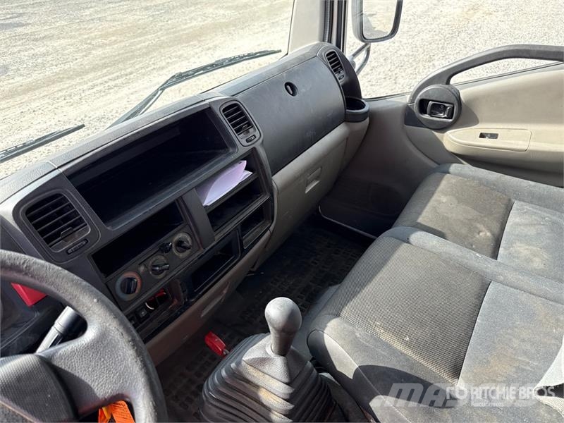 Nissan PNT 230 20.5 m on Nissan Cabstar NT400 Bucket Truc Ant vilkikų montuojamos kėlimo platformos