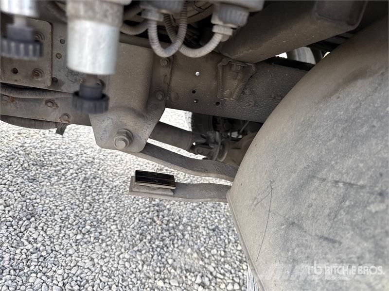 Nissan PNT 230 20.5 m on Nissan Cabstar NT400 Bucket Truc Ant vilkikų montuojamos kėlimo platformos
