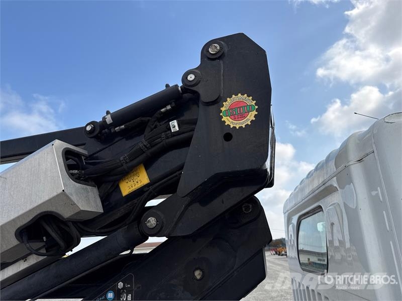 Nissan PNT 230 20.5 m on Nissan Cabstar NT400 Bucket Truc Ant vilkikų montuojamos kėlimo platformos