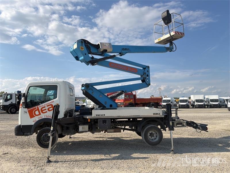 Nissan PNT205 20 m on Nissan Cabstar NT400 Bucket Truck Avtokošare