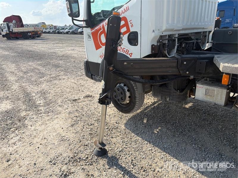 Nissan PNT205 20 m on Nissan Cabstar NT400 Bucket Truck Avtokošare