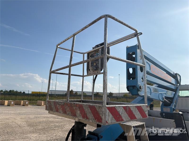 Nissan PNT205 20 m on Nissan Cabstar NT400 Bucket Truck Avtokošare