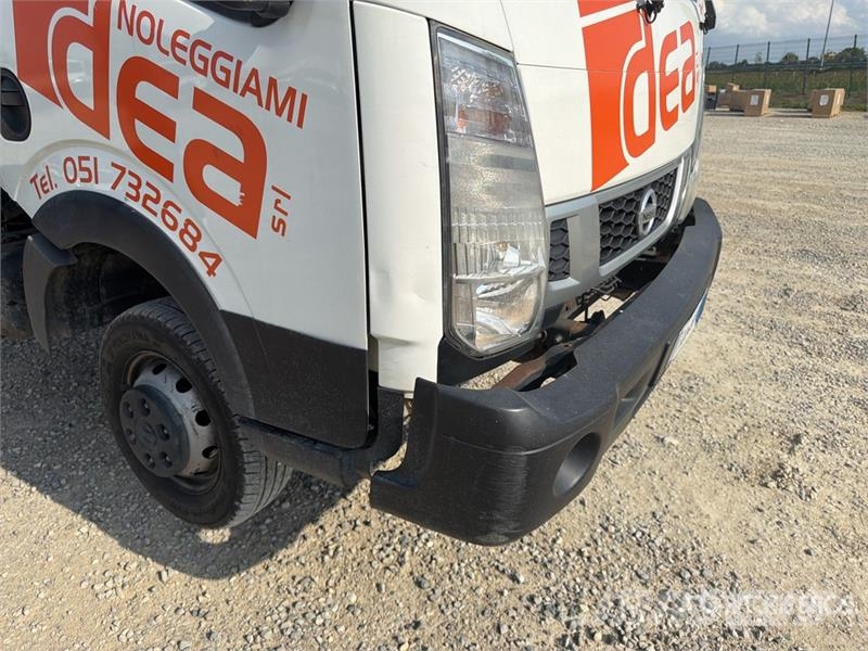 Nissan PNT205 20 m on Nissan Cabstar NT400 Bucket Truck Avtokošare