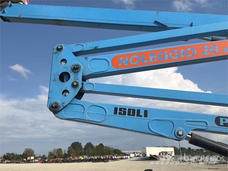 Nissan PNT205 20 m on Nissan Cabstar NT400 Bucket Truck Avtokošare