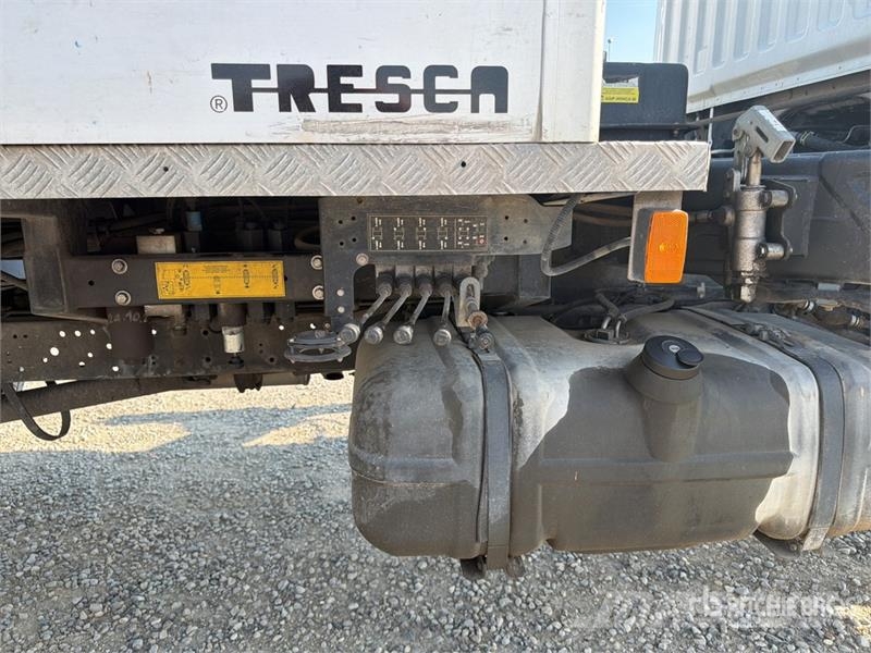 Nissan PNT205 20 m on Nissan Cabstar NT400 Bucket Truck Avtokošare
