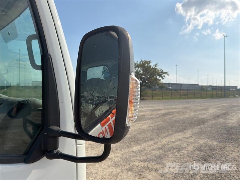 Nissan PNT205 20 m on Nissan Cabstar NT400 Bucket Truck Avtokošare