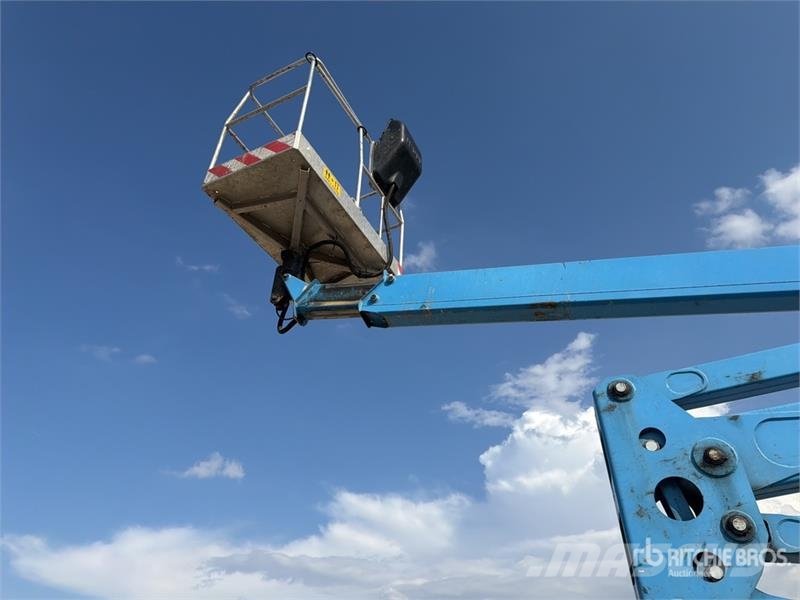 Nissan PNT205 20 m on Nissan Cabstar NT400 Bucket Truck Avtokošare