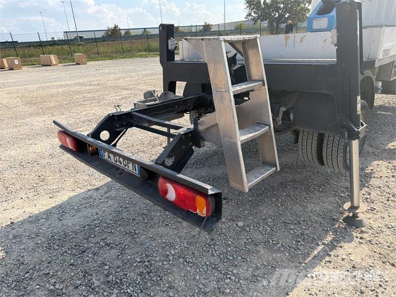 Nissan PNT205 20 m on Nissan Cabstar NT400 Bucket Truck Avtokošare