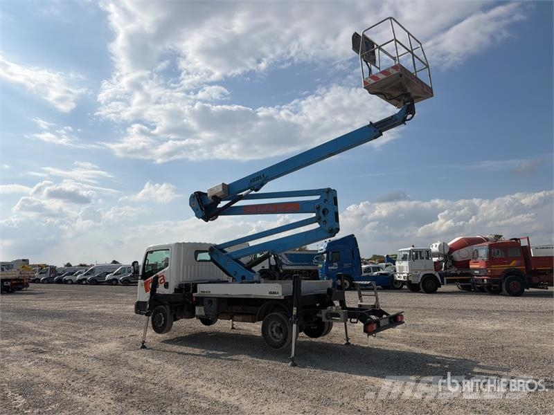 Nissan PNT205 20 m on Nissan Cabstar NT400 Bucket Truck Avtokošare