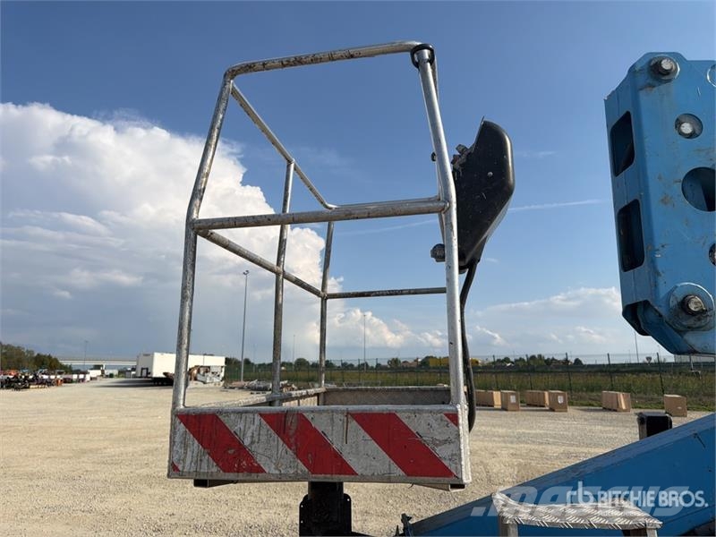 Nissan PNT205 20 m on Nissan Cabstar NT400 Bucket Truck Avtokošare