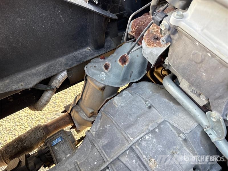 Nissan PNT205 NHD 18.1 m on Nissan Cabstar 35.12 Bucket T 트럭 탑재 고소작업대